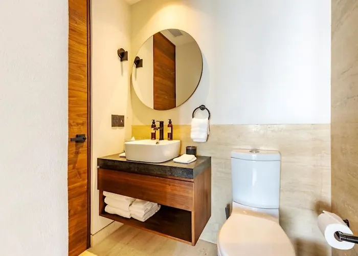 Panoramic Ocean View Hot Tub Apartment *